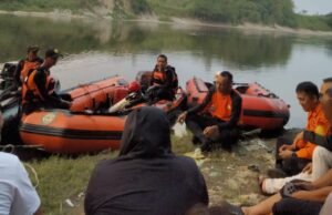 Tenggelam Terseret Arus Bengawan Solo Bojonegoro, Pencarian Masih Berlanjut 052befac acbd 4f17 b183 224fa2a848d2
