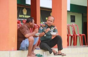 Dari Bakso Gratis hingga Nasi Kotak, TNI Lamongan Hidupkan Semangat Jumat Berkah 1d488913 a1b2 44cf 8ffc 2c2633211444