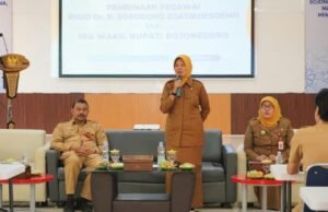 Bojonegoro Fokus Tingkatkan Layanan RSUD Sosodoro, Wabup Nurul Azizah Beri Pembinaan 2d00357e 8836 4e82 b2c7 a565c9fb98b5