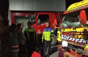 Diduga Lalai Saat Mendahului, Truk Hantam Pemotor di Baureno Hingga Tewas 4ea4050e a9b8 418f 82e4 ebad0852df31