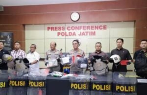 Demo Rusuh, Kapolda Jatim: Anak Dibina, Dalang Aksi Anarkis Diburu 8f0c2a4b d361 4799 8651 7928e4b4fd8a