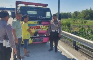 Korban Luka Berat, Sopir Truk Kabur Usai Tabrakan di Nganjuk Akhirnya Tertangkap Eed1360a cd4d 41d0 aa85 b6e69f40b167