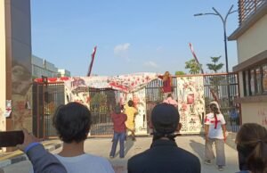 Inilah 9 Tuntutan Yang Disuarakan Demonstran di Depan Gedung DPRD Bojonegoro F5ba4fe0 eb00 4483 a403 c981ddb23d8f