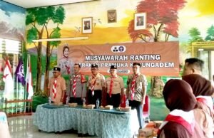 Musyawarah Ranting Pramuka Kedungadem 2025, Tongkat Kepemimpinan Diserahkan
