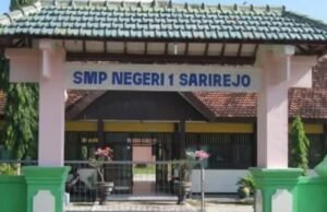 Kepala SMPN 1 Sarirejo-Lamongan Diduga Pakai Pribadi Dana BOS Kinerja
