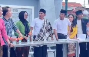 Peringatan 97 Tahun Indonesia Raya di Makam W.R. Soepratman Surabaya