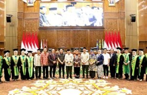 IPM Bojonegoro Tertinggi se-Jatim, Wabup Nurul Beberkan Kunci Sukses di Wisuda STIKes Rajekwesi