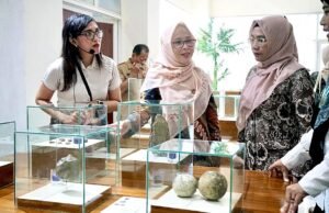 Disambut Tarian Manusia Purba, Rombongan Bojonegoro Terpukau di Museum Sangiran Sragen