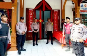 Pengamanan Ketat Natal 2025, GKJW Lamongan Kondusif