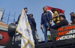 AMI Kepung Polda Jatim dan DPD PDIP, Desak Tersangka Kasus Ijazah Palsu