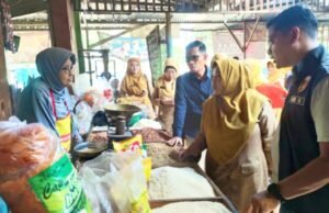 Jelang Nataru, TPID Bojonegoro Grebek Pasar