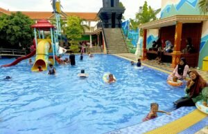 Liburan Murah di Gresik, Raya Dewi Cerme Waterpark Jadi Favorit Keluarga