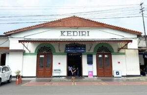 Malam Tahun Baru Rawan Macet, Penumpang KA Kediri Diminta Datang Lebih Awal