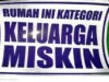 Pemkab Bojonegoro Pasang Stiker Miskin di Rumah Penerima Bansos