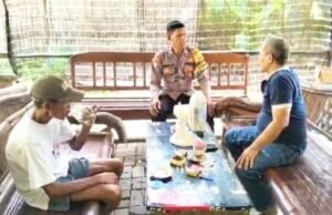 Patroli Santai Polisi Trucuk Bojonegoro, Jalin Silaturahmi dan Jaga Kamtibmas