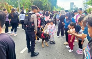 Unit K9 Polda Kalbar Curi Perhatian di CFD Pontianak