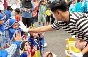 CFD Bojonegoro Mendadak Berubah, Anak-anak Asyik Dongeng dan Baca Buku