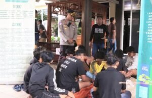 Ribuan Warga Padati Waduk Gondang, Polres Lamongan Tancap Gas Jaga Keamanan