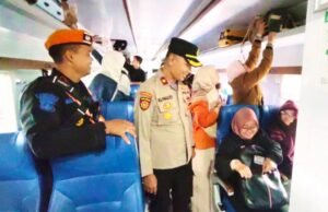 Polisi Sekat Suporter di Stasiun Bojonegoro Jelang Laga PSIM vs Persebaya