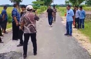 Baru Sebulan Diaspal, Jalan Aspal BKKD Desa Ngampal Bojonegoro Sudah Ambles