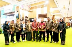 Dari Batik hingga Kayu Jati, Produk Bojonegoro Curi Perhatian di INACRAFT