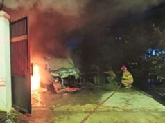 Diduga Korsleting Aki, Mobil Ludes Terbakar di Bojonegoro