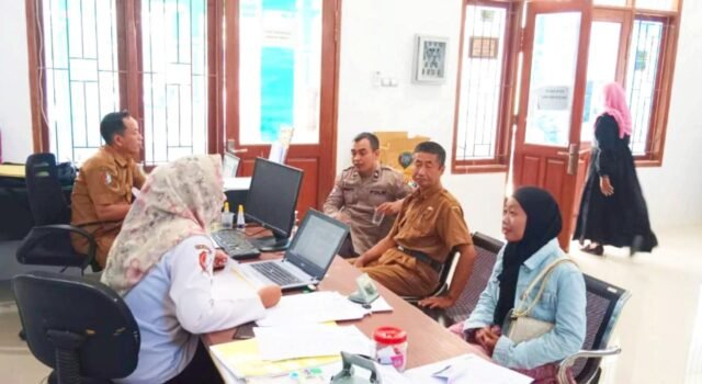 Sambang Desa, Polsek Kanor Bojonegoro Tekankan Keamanan Parkir dan Rumah Warga
