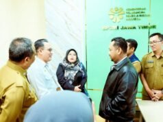 Bupati Yani Antar Pulang Anak PMI Gresik, Negara Hadir Lindungi Masa Depan Mereka