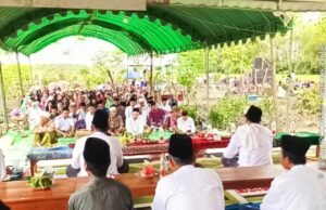 Menyambut Ramadhan, Warga Dusun Samberan Bojonegoro Gelar Pengajian Akbar dan Tahlil di Makam Desa