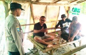 Cegah Curanmor, Polisi Gondang Bojonegoro Ingatkan Warga Kunci Ganda Kendaraan