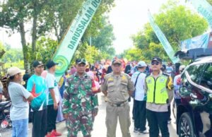 Street Parade Drumb Band Ponpes Darussalam Dungmas Berlangsung Meriah, Polisi Sumberrejo Bojonegoro Siaga Penuh
