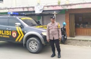 Patroli Sapa Siang Polsek Gondang Sisir Pertokoan Senganten Bojonegoro