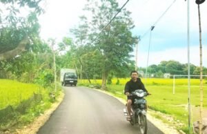 Jalan Desa Dukuhkidul Bojonegoro Mulus, Warga Ngasem Kini Lebih Mudah ke Sekolah dan Pasar