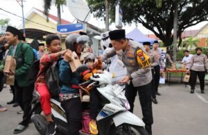Ramadan Penuh Kebersamaan Kapolres Magetan Bagi Takjil dan Buka Bersama Insan Media