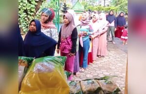 Harga Naik Jelang Lebaran, Warga Rengel Serbu Pasar Murah Pemkab Tuban