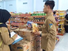Jelang Lebaran, BPOM dan Dinkes Kediri Temukan 8 Produk Bermasalah di Swalayan