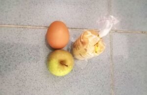 Hanya Telur dan Apel Kecil, Program MBG di TK dan PAUD Tikusan Bojonegoro Dinilai Tak Layak Konsumsi