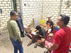 Warung di Karangbinangun Digerebek, Polisi Lamongan Amankan Ratusan Botol Miras Berbagai Merek