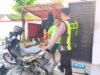 Bukan Hanya Patroli, Polisi Baureno Bojonegoro Sidak Parkiran Pasar demi Keamanan Warga