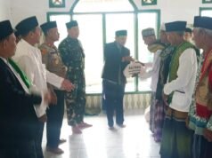 Ramadan Penuh Berkah, TNI Lamongan Salurkan Zakat BAZNAS ke Pelosok Desa