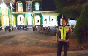 Patroli Tarawih Polsek Kedungadem Bojonegoro, Warga Ibadah Lebih Tenang