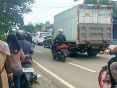 H+2 Lebaran, Jalan Sumberrejo Bojonegoro Macet Parah Sejak Pagi