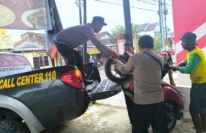 Kecelakaan Tunggal di Sumuragung Sumberrejo Bojonegoro, Motor Oleng Lalu Hantam Pohon