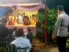 Polsek Kedewan Bojonegoro Kawal Pentas Barongan di Hajatan Warga
