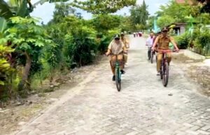 Pemdes Dayukidul Bojonegoro Rame-rame Berangkat ke Kantor Naik Sepeda