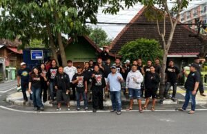 BRAKO Jatim Bagi Takjil di Kota Bojonegoro dan Tegaskan Aksi Sosial Ramadhan