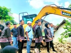 Wabup Bojonegoro Cek Jembatan Rusak hingga Jalan Cor Desa