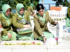 Hening di TMP Lamongan, Persit KCK Teguhkan Semangat Jelang HUT ke-80