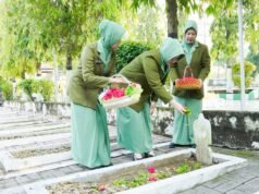 Persit KCK Kodim Bojonegoro Laksanakan Ziarah Rombongan dan Tabur Bunga di TMP