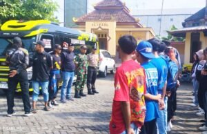 Dikawal Aparat, Ratusan Peserta IKSPI Ngimbang Lamongan Berangkat dan Pulang Tanpa Kendala